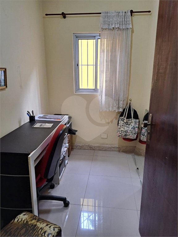Sobrado à venda com 4 quartos, sendo 2 suítes, em Jardim Modelo, Suzano, SP