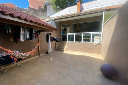 Casa à venda com 4 quartos, sendo 1 suíte,  em Vila São Silvestre, São Paulo, SP