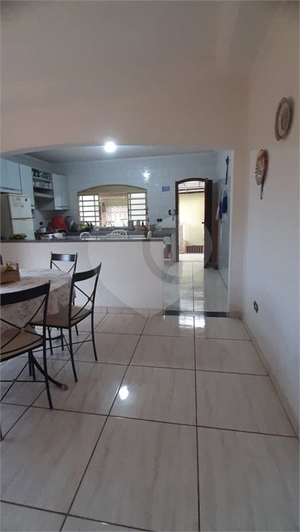 Sobrado à venda com 4 quartos, sendo 1 suíte, em Rancho Grande, Itu, SP