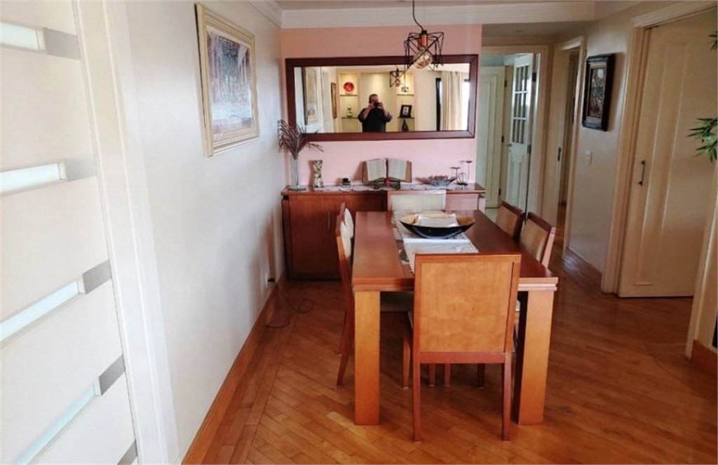 Apartamento à venda com 3 quartos, sendo 1 suíte, em Paraíso do Morumbi, São Paulo, SP
