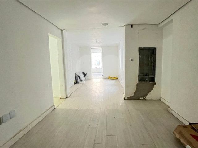 Sobrado para alugar com 7 quartos em Moema, São Paulo, SP