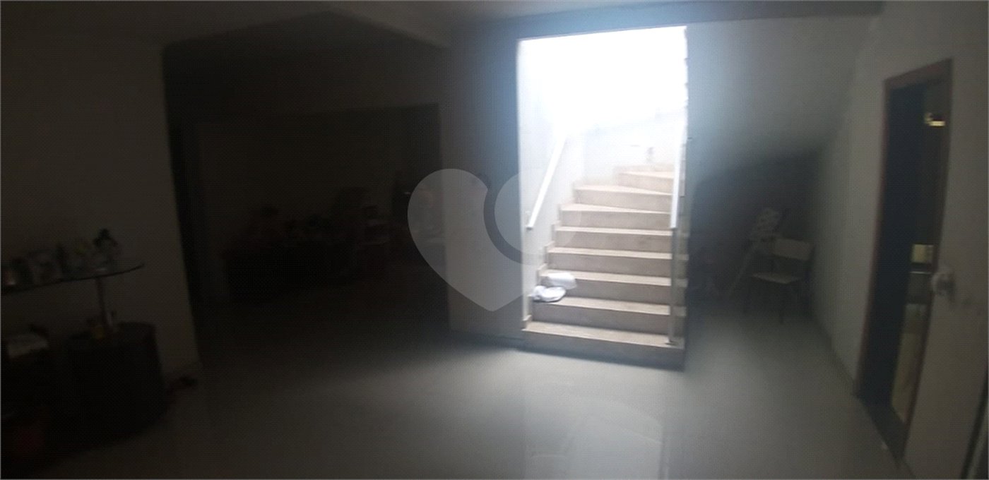 Sobrado à venda com 5 quartos, sendo 4 suítes, em Parada Inglesa, São Paulo, SP