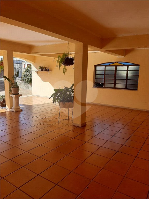 Casa à venda com 3 quartos, sendo 1 suíte, no Centro, Vinhedo, SP