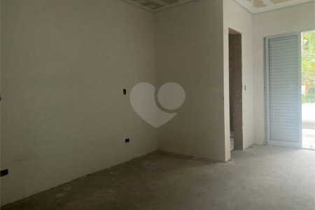Sobrado à venda com 3 quartos, sendo 1 suíte, em Campo Grande, São Paulo, SP