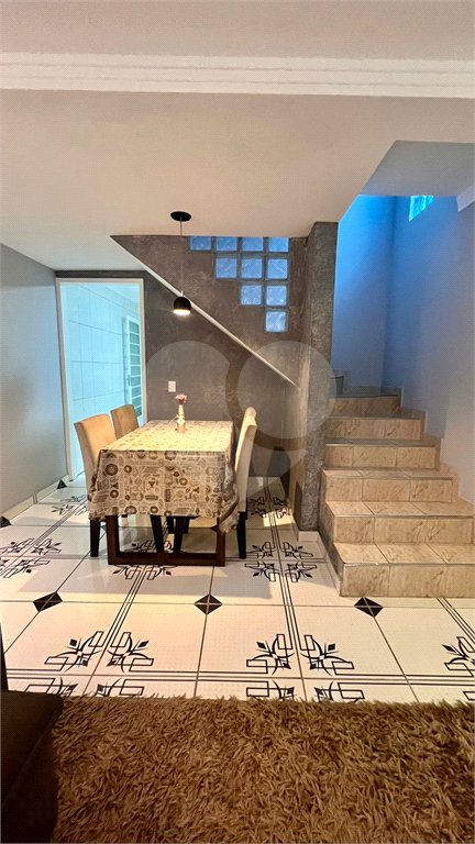 Casa à venda com 2 quartos no condomínio Rubi, Jacareí - SP