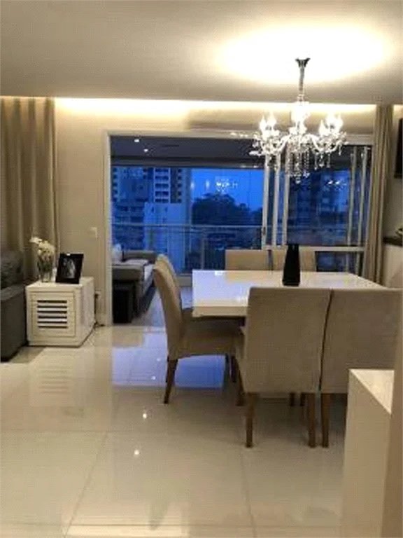Apartamento à venda com 3 quartos, sendo 2 suítes,  em Vila Andrade, São Paulo, SP