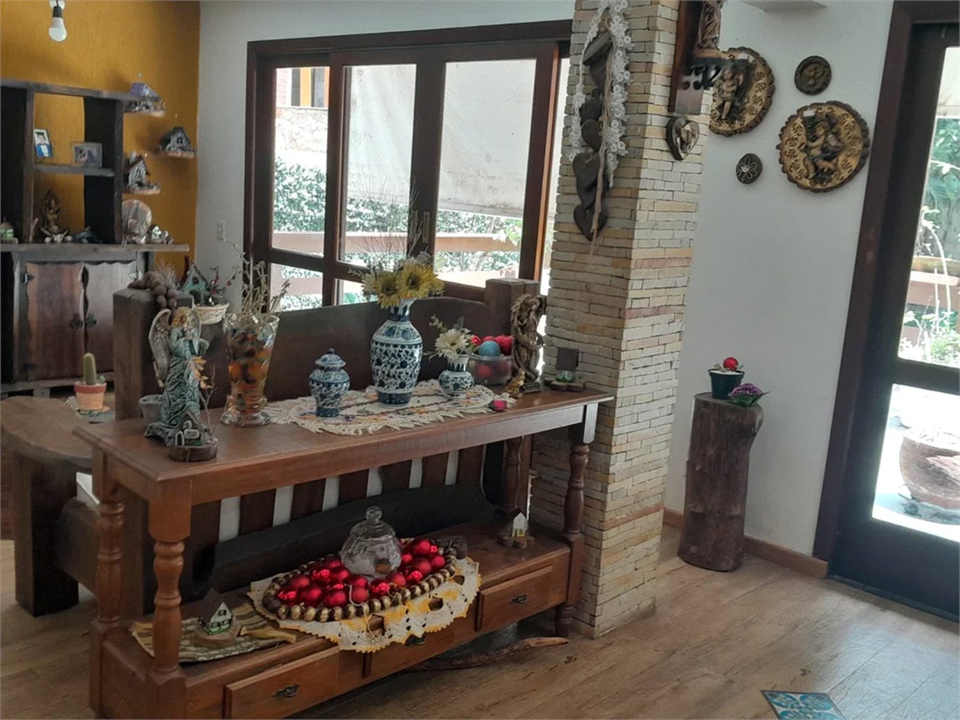 Sobrado à venda com 6 quartos, sendo 3 suítes,  em Rolinópolis, São Paulo, SP