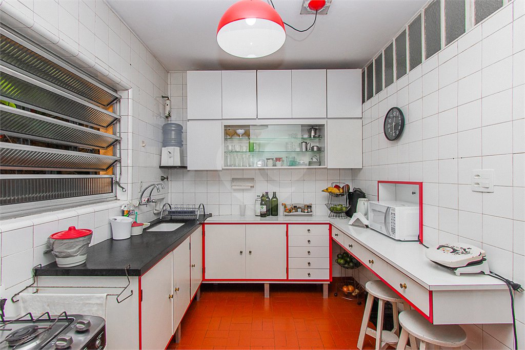 Sobrado à venda com 5 quartos em Vila Mariana, São Paulo, SP