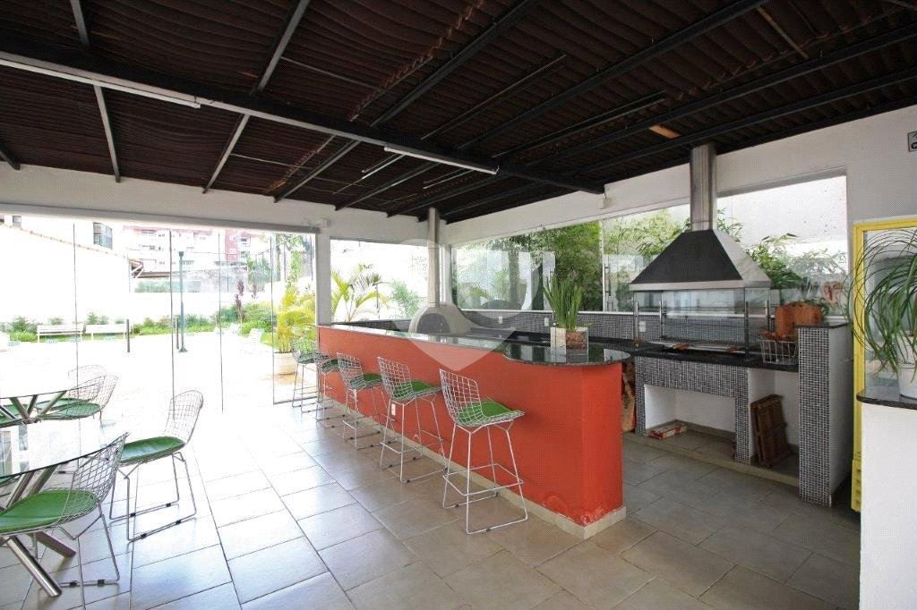 Apartamento à venda com 3 quartos, sendo 1 suíte,  em Alto da Lapa, São Paulo, SP