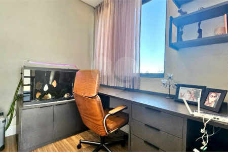 Casa à venda com 3 suítes em Vila Popular, Itapetininga, SP