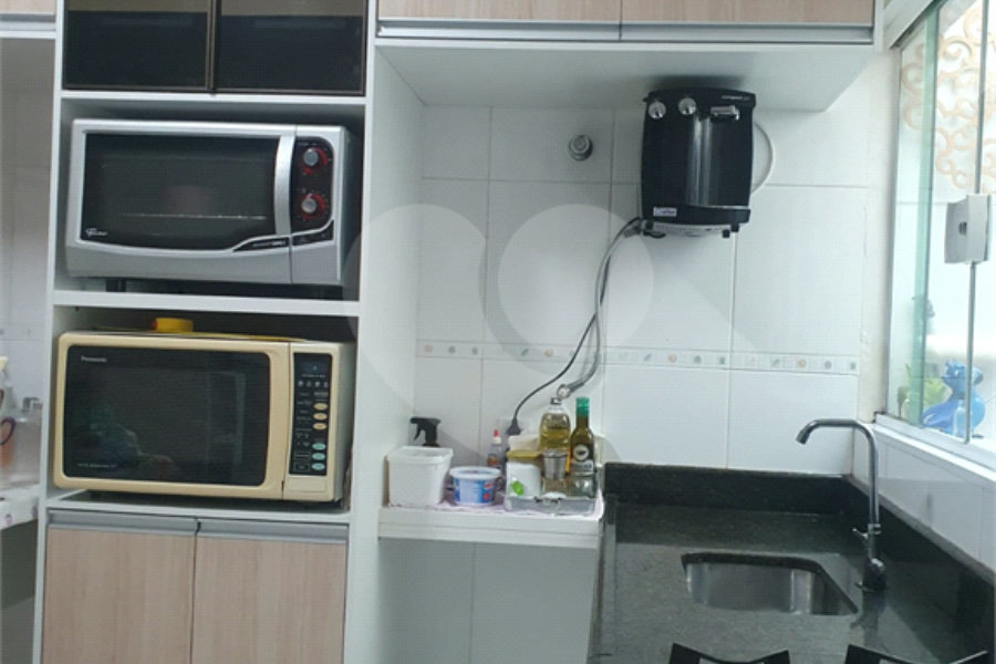 Casa à venda com 2 suítes no condomínio Residencial Maracujás, São Paulo - SP
