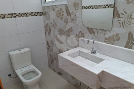 Casa à venda com 3 quartos, sendo 1 suíte, no condomínio Costa das Areias, Salto - SP