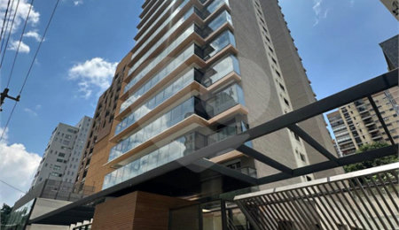 Apartamento à venda com 3 quartos, sendo 2 suítes, em Moema, São Paulo, SP