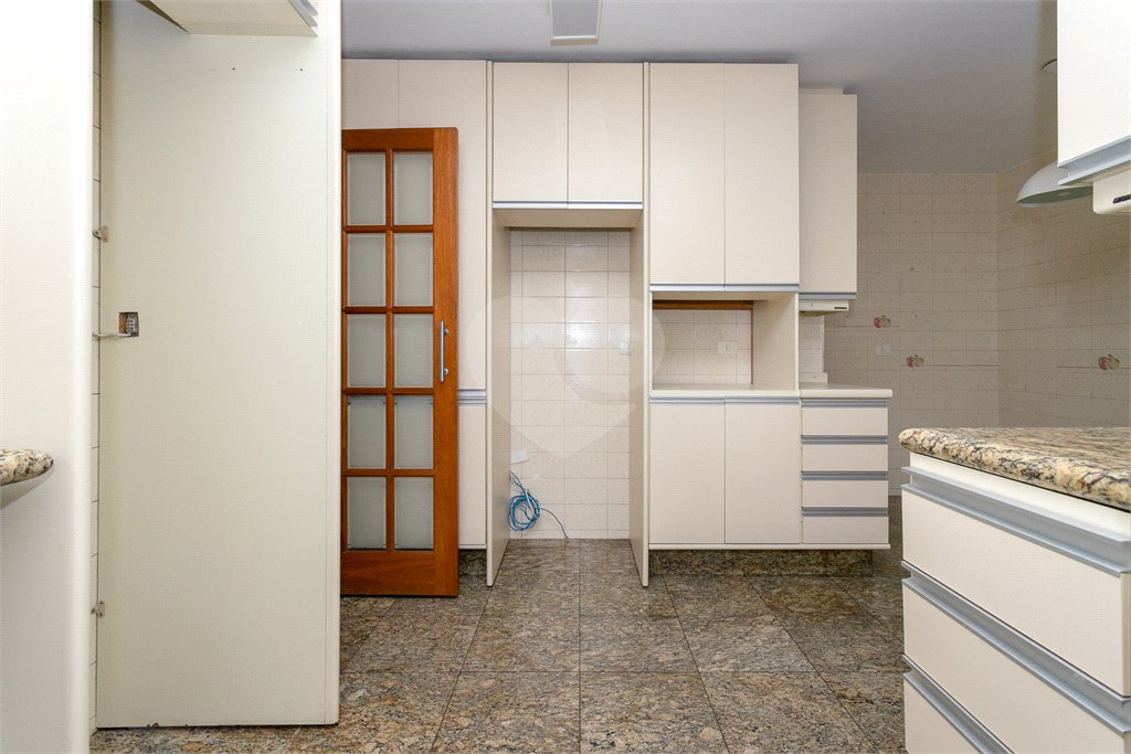 Apartamento à venda com 4 quartos, sendo 3 suítes, em Perdizes, São Paulo, SP