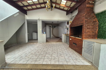 Casa à venda ou para alugar com 3 quartos, sendo 1 suíte, em Parque São Domingos, São Paulo, SP
