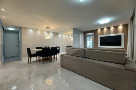 Apartamento à venda com 3 suítes em Vila Suzana, São Paulo, SP
