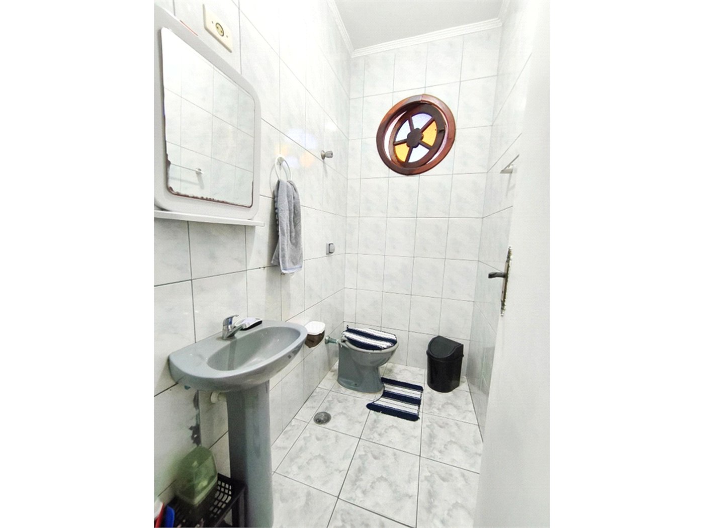 Casa à venda com 3 quartos, sendo 1 suíte, no condomínio Res Crisciúma, São Paulo - SP