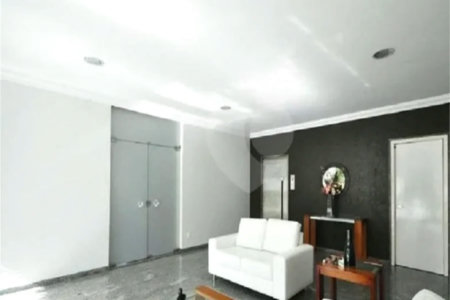 Apartamento à venda com 3 quartos, sendo 1 suíte,  em Vila Andrade, São Paulo, SP