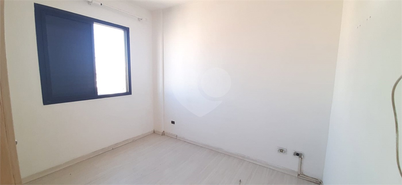 Apartamento à venda com 2 quartos em Vila Romero, São Paulo, SP