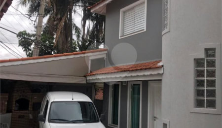 Sobrado à venda com 3 quartos, sendo 1 suíte,  em Tremembé, São Paulo, SP