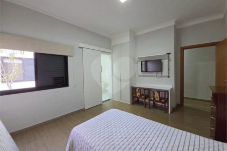 Casa à venda com 3 suítes no condomínio Village Ipanema I, Araçoiaba da Serra - SP