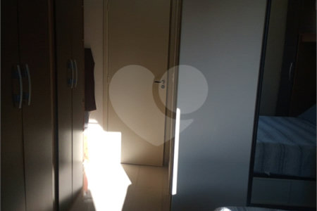 Apartamento à venda com 3 quartos, sendo 1 suíte,  em Saúde, São Paulo, SP