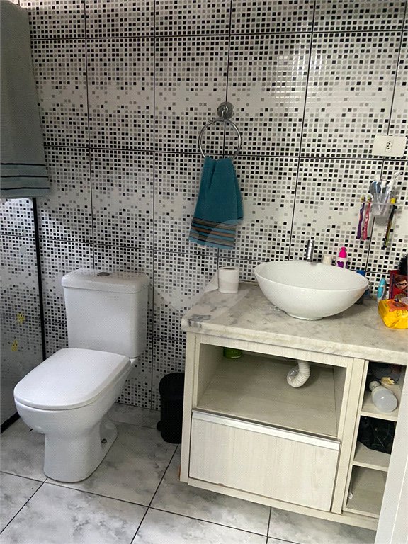 Casa à venda com 3 quartos, sendo 2 suítes, em Jardim Medina, Poá, SP