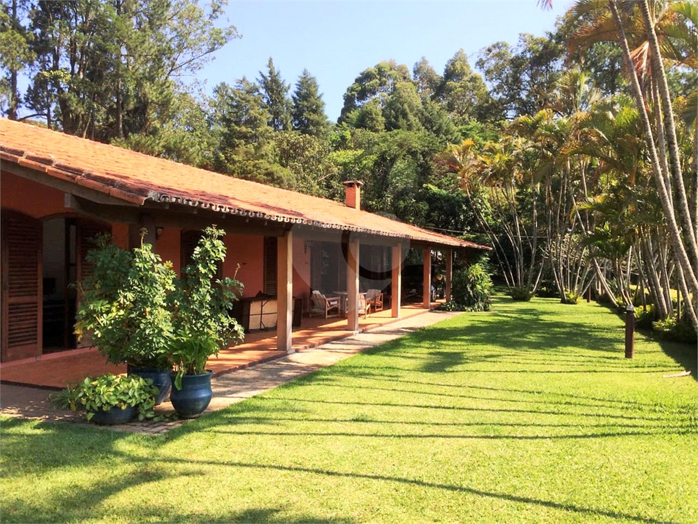 Casa em condomínio à venda ou para alugar com 4 quartos, sendo 2 suítes, em Caixa D´água, Vinhedo, SP