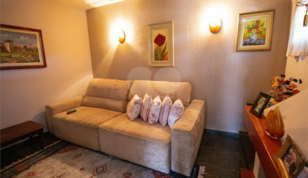Casa à venda com 3 quartos, sendo 1 suíte,  em Jardim Bandeirantes, São Roque, SP