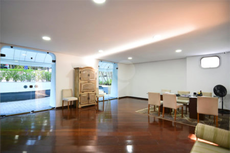 Apartamento à venda com 4 quartos, sendo 2 suítes,  em Brooklin Paulista, São Paulo, SP
