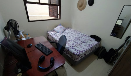 Casa à venda com 3 quartos, sendo 1 suíte,  no condomínio Sibelyus, Mogi das Cruzes - SP