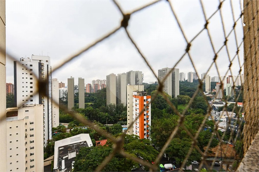Cobertura à venda ou para alugar com 3 suítes em Vila Suzana, São Paulo, SP