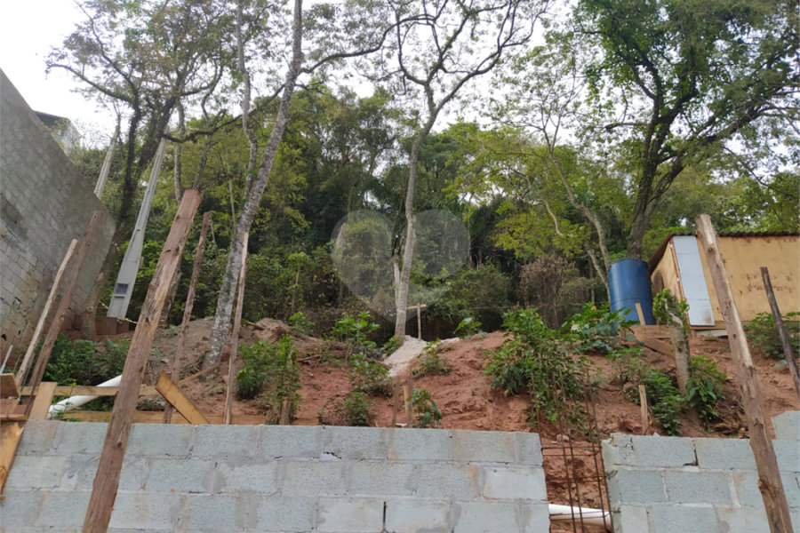 Terreno à venda no condomínio Loteamento Altos da Cantareira, Mairiporã - SP
