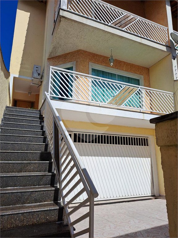 Sobrado à venda com 3 quartos em Tremembé, São Paulo, SP
