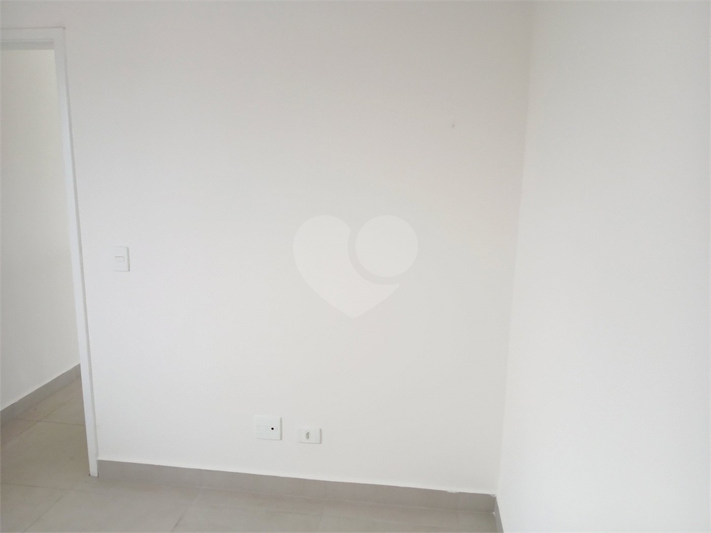 Apartamento à venda com 1 quarto em Vila dos Remédios, São Paulo, SP