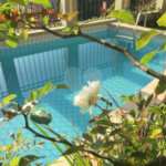Casa à venda com 5 quartos, sendo 4 suítes, no condomínio Jardim Vitória Régia, São Paulo - SP