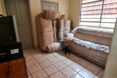 Casa térrea para venda em Araraquara.