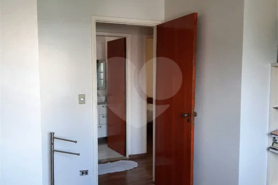 Casa à venda com 5 quartos, sendo 2 suítes, em Vila Nova Cachoeirinha, São Paulo, SP