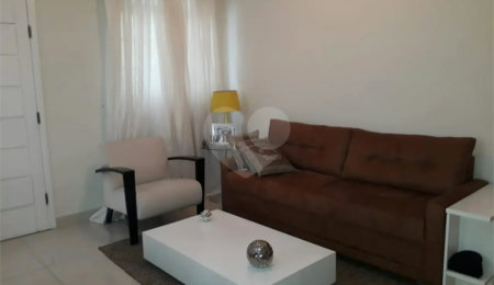 Sobrado à venda com 3 quartos, sendo 1 suíte,  em Jardim das Vertentes, São Paulo, SP