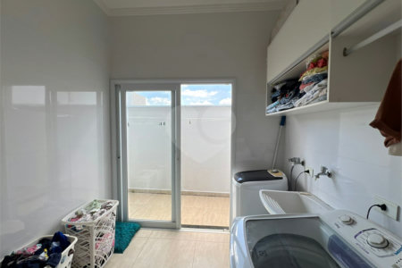 Casa à venda com 3 quartos, sendo 1 suíte,  no condomínio Golden Park Residence, Sorocaba - SP