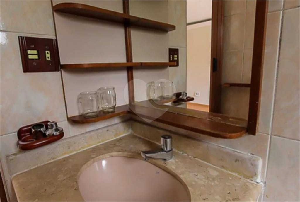 Apartamento à venda com 2 quartos em Jardim Peri, São Paulo, SP