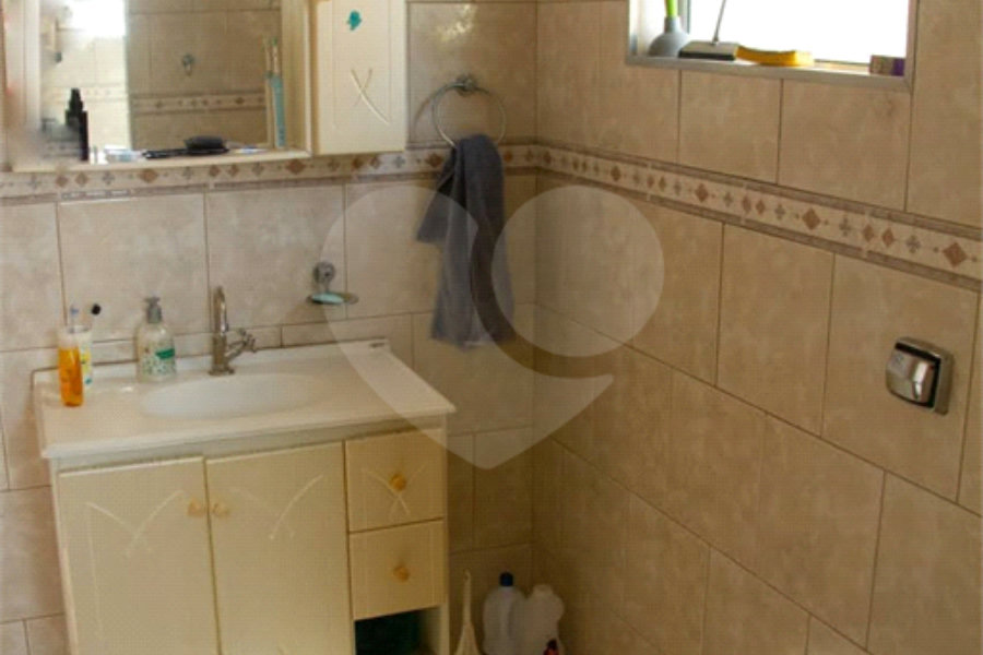 Casa Térrea à venda com 3 quartos, sendo 1 suíte, em Vila Irmãos Arnoni, São Paulo, SP