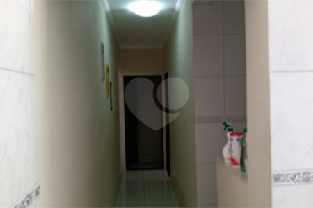 Casa à venda com 4 quartos, sendo 2 suítes,  em Jardim Terezópolis, Guarulhos, SP