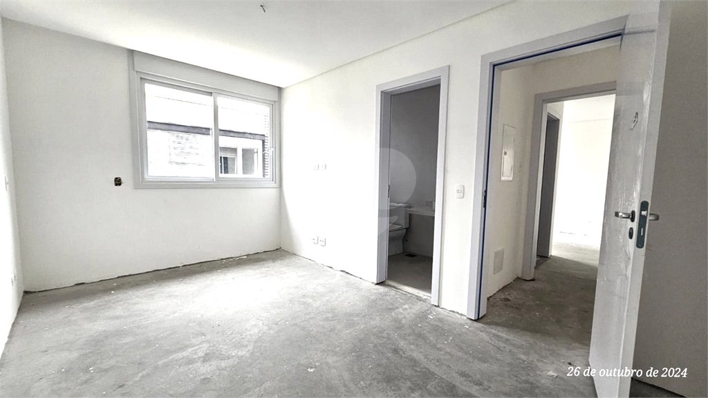 Casa à venda com 4 suítes no condomínio Vila Arese, São Paulo - SP