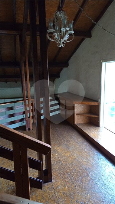 Casa à venda com 3 quartos, sendo 2 suítes, no condomínio Gleba II, Mairiporã - SP