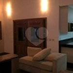 Casa à venda ou para alugar com 3 suítes no condomínio Vilarejo Estoril, Mairiporã - SP