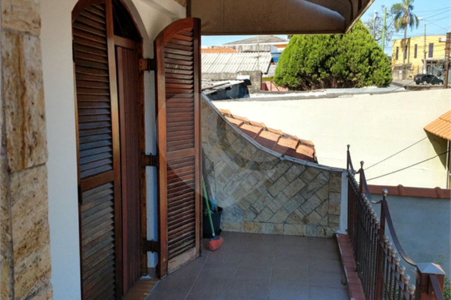 Sobrado à venda com 3 quartos em Jardim Regina, São Paulo, SP