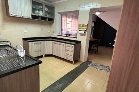Sobrado à venda com 4 quartos, sendo 2 suítes, em Jaguaré, São Paulo, SP