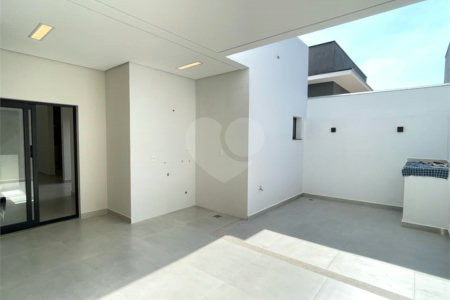 Casa à venda com 3 quartos, sendo 1 suíte, no condomínio Horto Florestal Iii, Sorocaba - SP