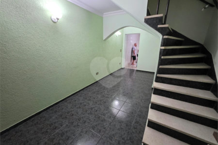 Sobrado à venda com 3 quartos em Rio Pequeno, São Paulo, SP